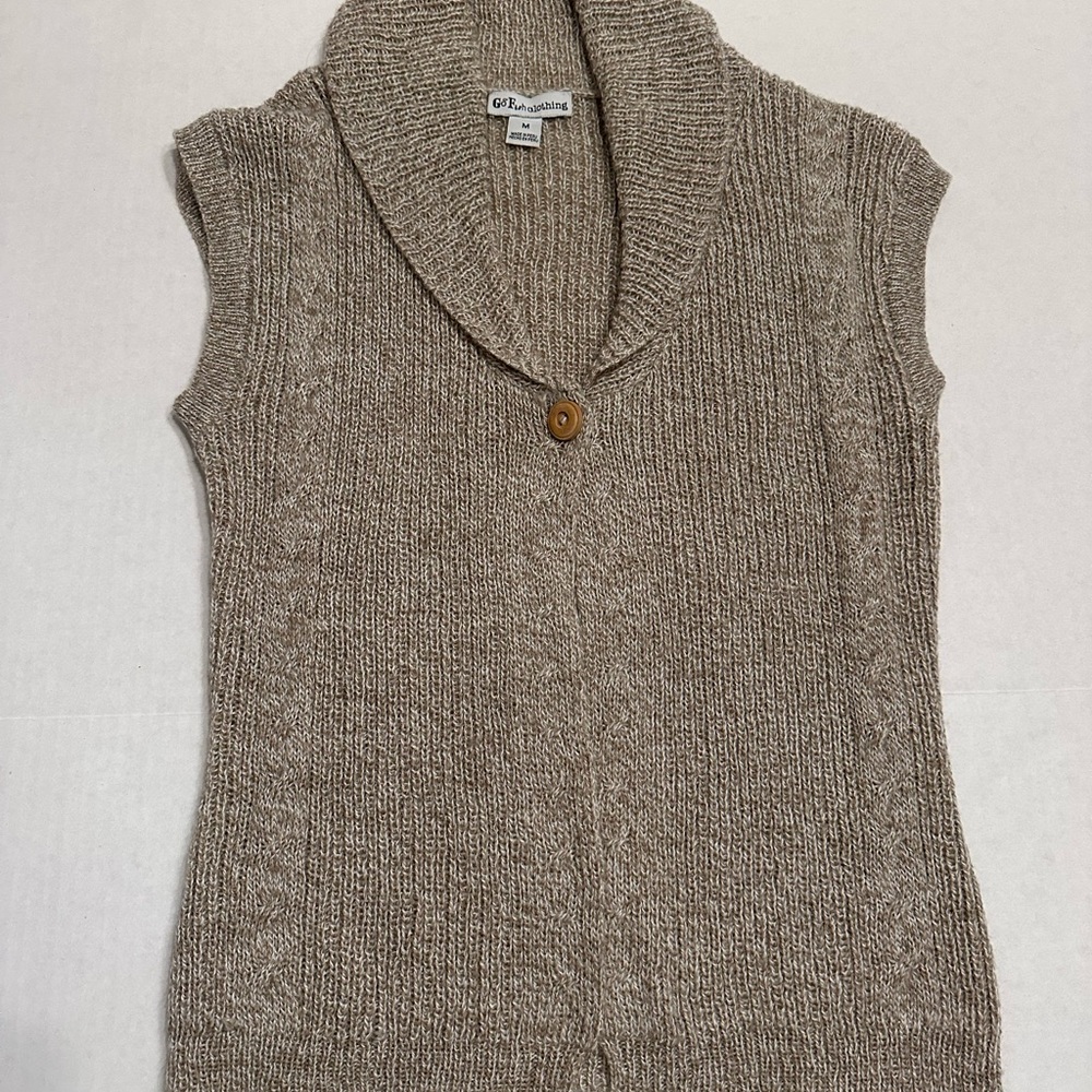 Go Fish Cable Knit Vest Tan and White V-Neck Sweater Made in Peru